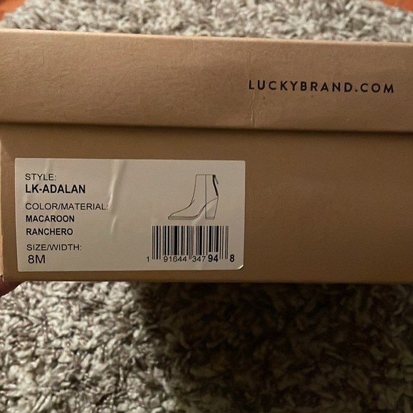 Lucky brand bootie size 8 - Picture 4 of 4